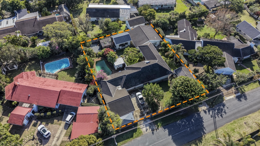 3 Bedroom Property for Sale in Beacon Bay North Eastern Cape